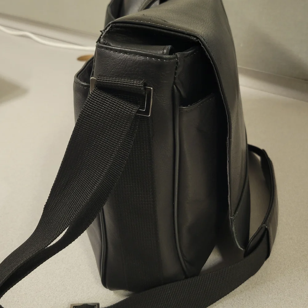 Black Men's Messenger Bag - Professional Laptop Shoulder Bag